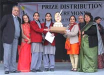 SMS Janakpuri - Painting Competion - Prize Distribution Ceremony : Click to Enlarge