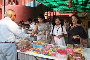 St. Mark's School, Janakpuri - Diwali Exhibition : Click to Enlarge
