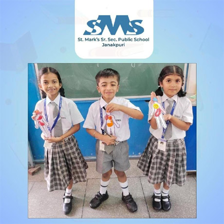 St. Mark's School, Janakpuri - Clubs (Classes 1 to 5): Science is Cool - Click to Enlarge
