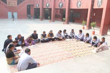 SMS Sr., Janakpuri - One Nation Reading Together, 2015 : Click to Enlarge