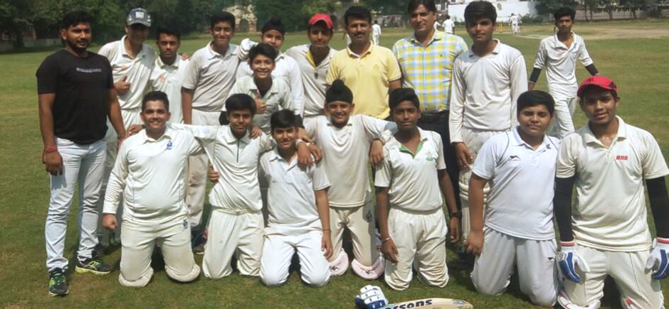 SMS Sr., Janakpuri - Cricket Tournament : Click to Enlarge