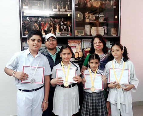 SMS Sr., Janakpuri - Inter School Skating Competition : Click to Enlarge