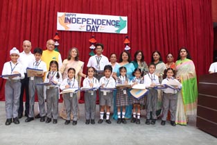 St. Mark's School, Janak Puri - 73rd Independence Day Celebrations : Click to Enlarge