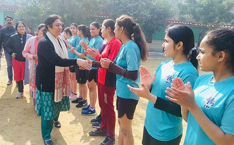 St. Mark's School, Janak Puri - Our Under-17 Girls Handball Team and Under-17 Boys Handball Team has secured First Position in the Zonal Handball Tournament and have qualified for the Interzonal Competition : Click to Enlarge