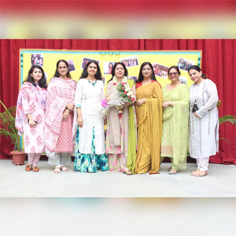 St. Mark's School, Janak Puri - We bid adieu to our primary teacher, dear Ms. Neena Chawla who retired after a dedicated service of 28 years in this institution : Click to Enlarge