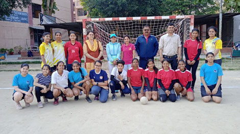 St. Marks Sr. Sec. Public School, Janakpuri - Our Junior Handball Team and Sub Junior Handball Team Girls secured First Position (Gold Medal) in the Delhi State Handball Championship : Click to Enlarge
