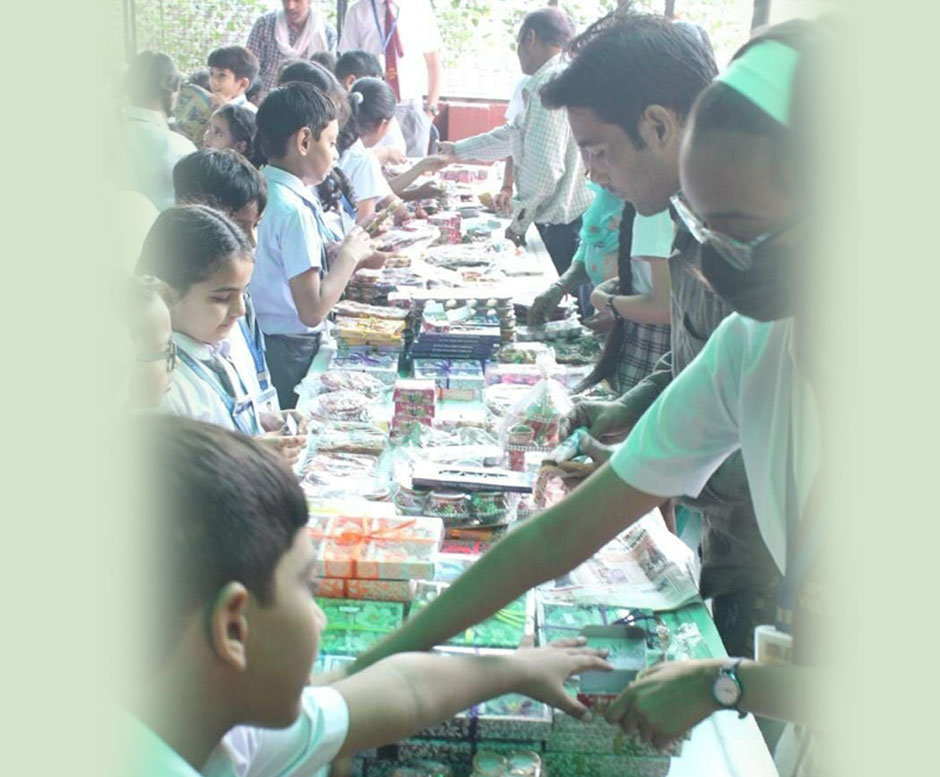 St. Marks Sr. Sec. Public School, Janakpuri - St. Mark's Sr. Sec. Public School, Janakpuri - In the spirit of the festival of Diwali, people from Muskan NGO and Prerna Niketan organised a Diwali Bazaar for the students of Classes I to XII : Click to Enlarge