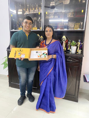 St. Marks Sr. Sec. Public School, Janakpuri - Sarthak Goyal, an alumnus of our school (Class of 2021), has been appreciated by India Book of Records for being the youngest one to teach any foreign language (French) : Click to Enlarge