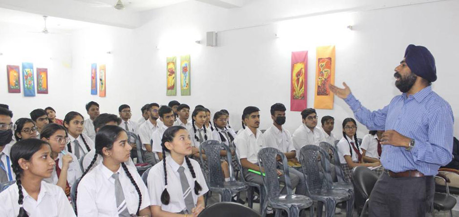 St. Mark's Sr. Sec. Public School, Janak Puri - A Career Workshop was conducted for the students of Class XII - Click to Enlarge