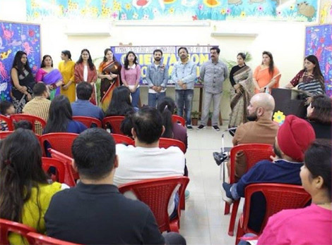 St.Marks Sr Sec Public School Janak Puri - An Orientation Programme was organised in order to apprise the parents of our new entrants of Classes KG and I : Click to Enlarge