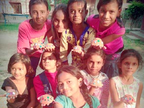 St. Mark's Girls School - Diwali Celebrations with students from Udaan : Click to Enlarge