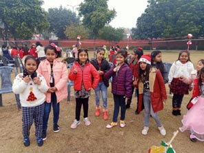 St. Mark's Girls School - Christmas Celebrations for Classes I and II : Click to Enlarge
