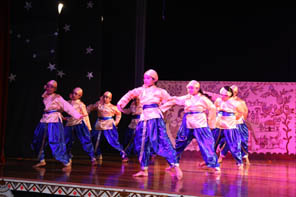 St. Mark's World School, Meera Bagh - Saptrishi Event: Ganga Dance : Click to Enlarge