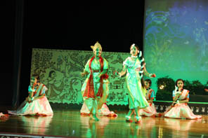 St. Mark's World School, Meera Bagh - Saptrishi Event: Shakuntala Dance : Click to Enlarge