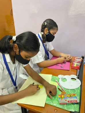 SMS Girls School, Meera Bagh - Aashrey activity by Class Seedling to 5 : Click to Enlarge