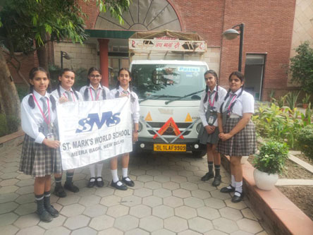 SMS Girls School, Meera Bagh - Goonjs Daan Utsav : Click to Enlarge