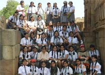 SMS, Girls School - Heritage Walk to Qutub Complex by Eco Club students : Click to Enlarge