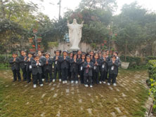 St. Mark's Girls School - Visit to Church : Click to Enlarge