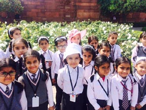 St. Mark's Girls School - Visit to the Mughal Gardens : Click to Enlarge