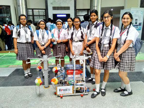 St. Mark's Girls School - Visit to 14th Open House, IIT, Delhi : Click to Enlarge