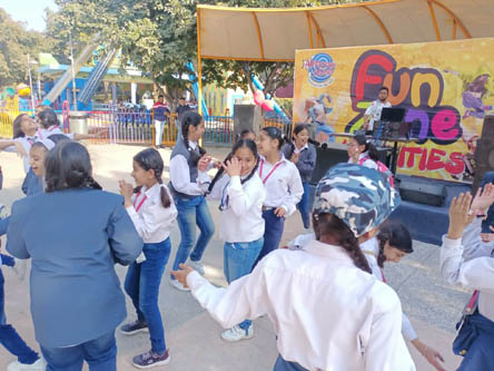 St. Mark's World School - Picnic to Adventure Island, Rohini for Class 5 : Click to Enlarge