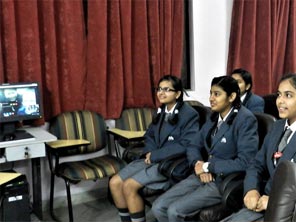 St. Mark's Girls School, Meera Bagh - Video Conference with Experimental Senior Secondary School, Vietnam : Click to Enlarge
