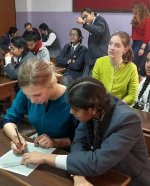 St. Mark's Girls School, Meera Bagh - Indo-Dutch Connect : Click to Enlarge