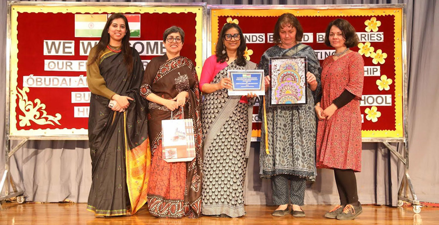 St. Mark's World School, Meera Bagh - India Hungary Exchange: Hosting by Indians : Click to Enlarge