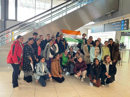 St. Mark's World School, Meera Bagh - Cultural Exchange Programme: India Meets Hungary : Click to Enlarge