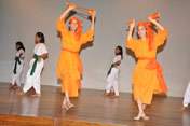 SMS Girls School - Chal Akela Dance : Click to Enlarge