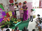 St. Mark's Girls School, Meera Bagh - Fruits / Vegetables Vendor Activity : Seedling : Click to Enlarge