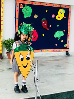 St. Mark's Girls School, Meera Bagh - Seedling Fancy Dress Competition : Click to Enlarge