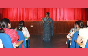 St. Mark's Girls School, Meera Bagh - Orientation for Classes I and VI : Click to Enlarge