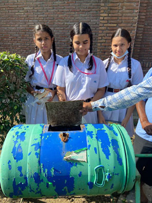 St. Mark's World School, Meera Bagh - World Biofuel Day  : Click to Enlarge