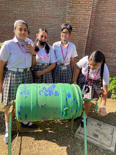 St. Mark's World School, Meera Bagh - World Biofuel Day  : Click to Enlarge