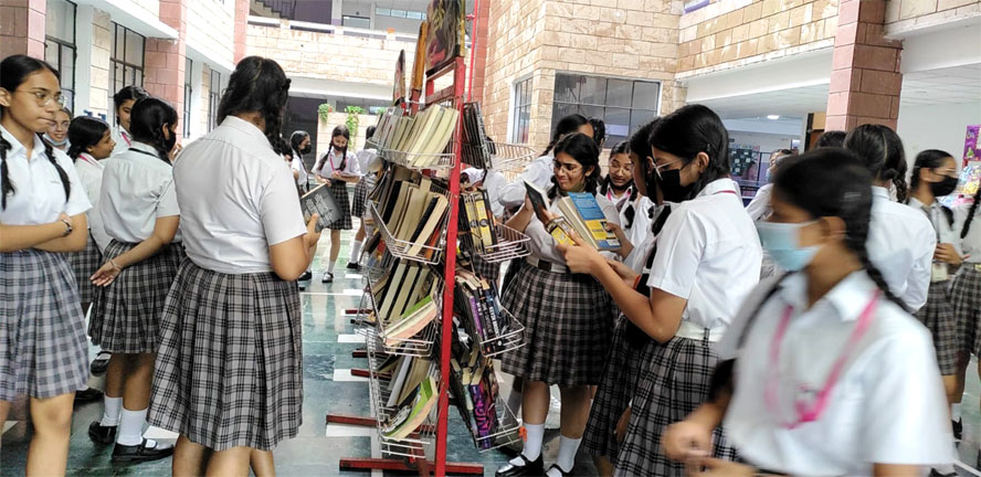 St. Mark's World School, Meera Bagh - Book Fair  : Click to Enlarge