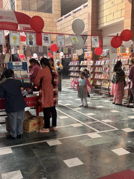 St. Mark's World School: Book Fair : Click to Enlarge
