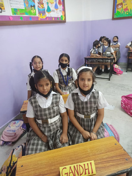 St. Mark's World School, Meera Bagh - Maths Quiz for Classes 1 to 3 : Click to Enlarge