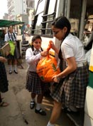 SMS Girls School, Meera Bagh - Ek Muthi Anaj : a visit Sai Vridh Ashram : Click to Enlarge