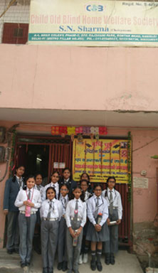 SMS Girls School, Meera Bagh - Ek muthi anaj : Click to Enlarge