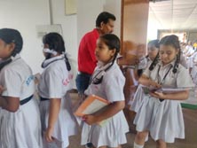 St. Mark's Girls School, Meera Bagh - Cello Pen Workshop : Click to Enlarge