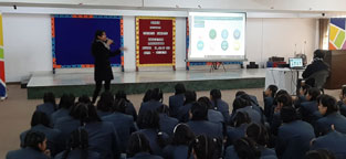 St. Mark's Girls School, Meera Bagh - Road Safety Workshop : Click to Enlarge