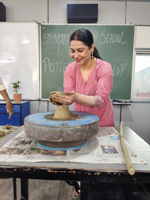 St. Mark's World School, Meera Bagh - Pottery Workshop for Teachers : Click to Enlarge