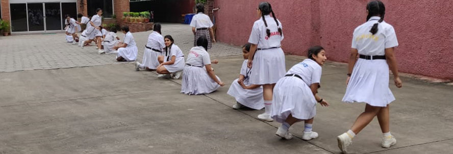 SMS, Girls School - Kho Kho Activity by Class IX : Click to Enlarge