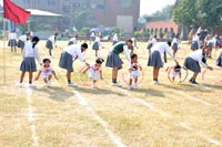 SMS Girls School - Sports Day 2011 - Obstacle Race with Ring : Click to Enlarge