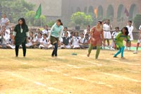 SMS Girls School - Sports Day 2011 - Teachers Race : Click to Enlarge