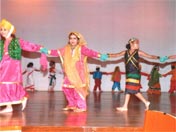 SMS Girls School - Independence Day Celebrations 2013 : Click to Enlarge